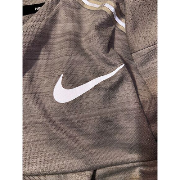 Nike dri fit long sleeve top size small - Picture 4 of 4